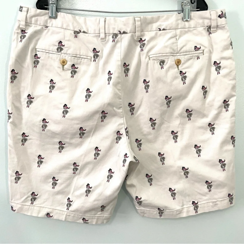 Tommy Bahama White Embroidered Hula Girls Shorts Size 40